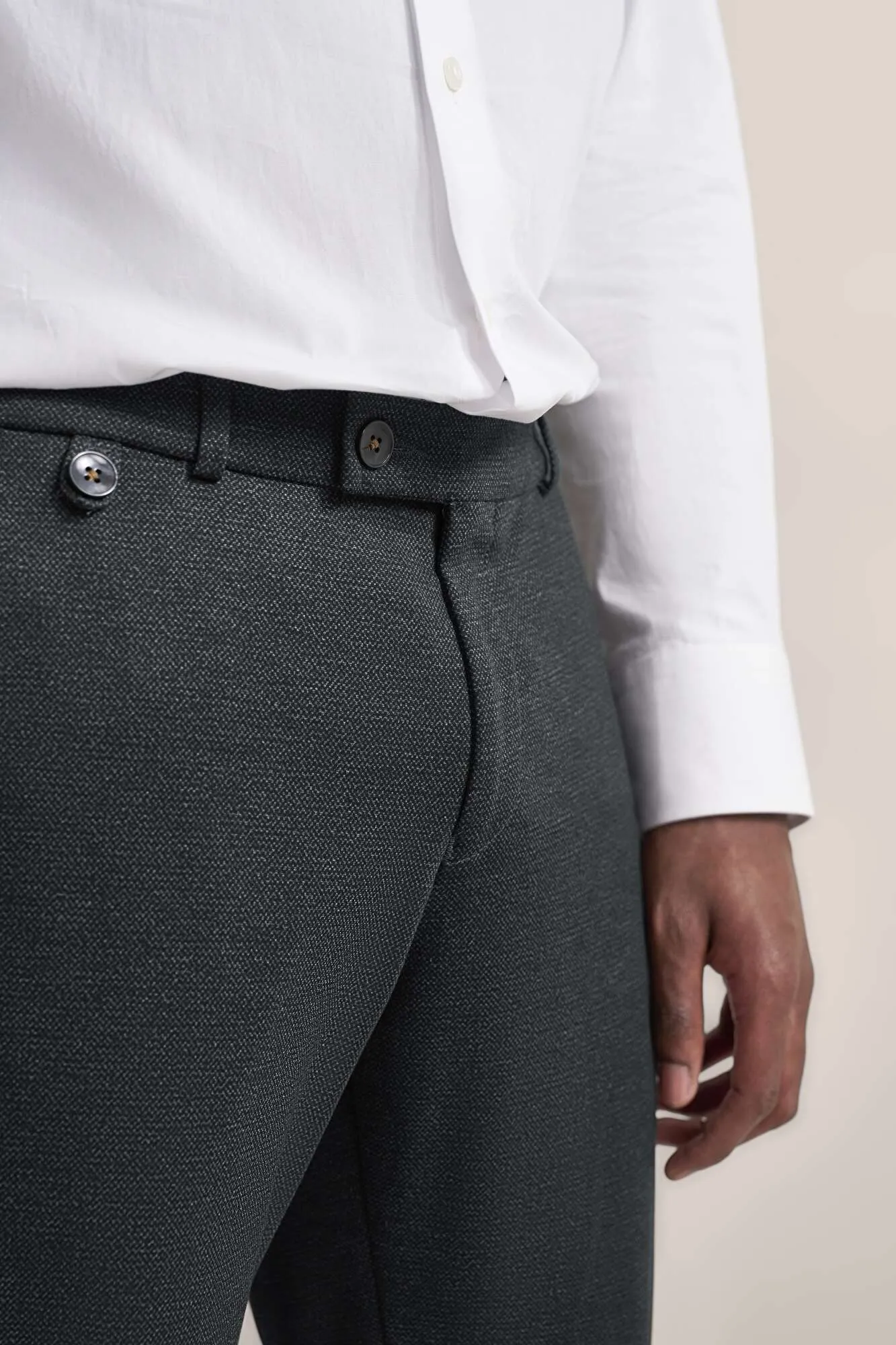 Bugatti Chinos with Modern cut in Dark Grey