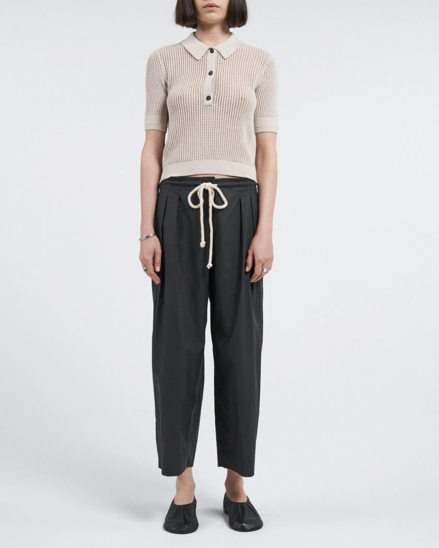 Drawstring Pleat Front Pant in Black