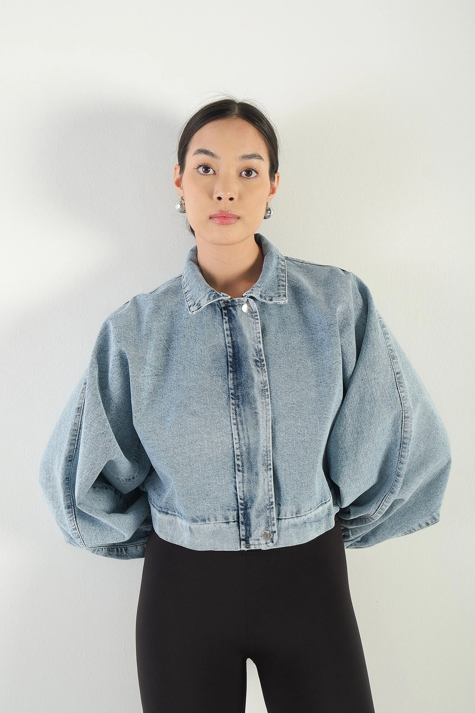 Front Zip Puff Sleeve Denim Jacket